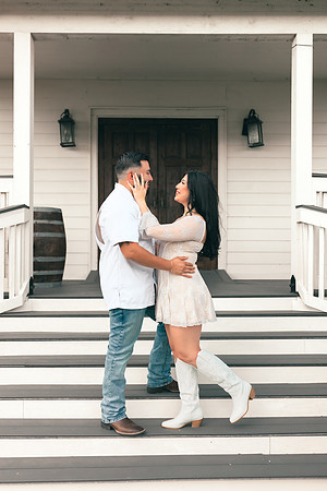 9-1-2025_Nadia Engagement session-25