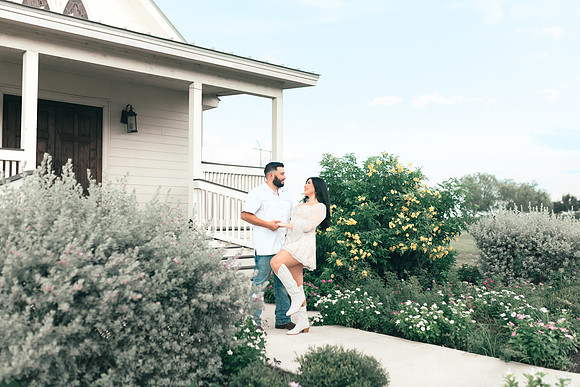 9-1-2025_Nadia Engagement session-91