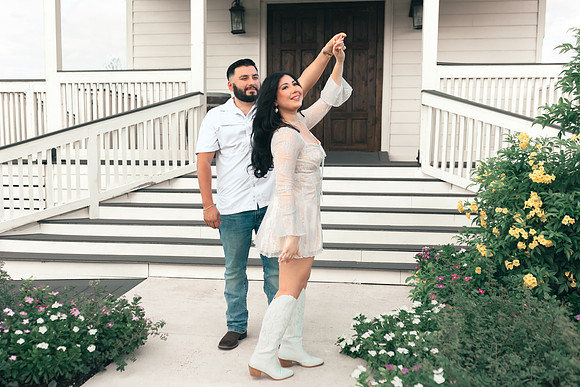 9-1-2025_Nadia Engagement session-111