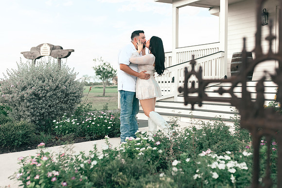 9-1-2025_Nadia Engagement session-160