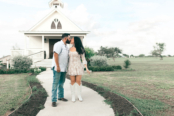 9-1-2025_Nadia Engagement session-316