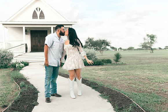 9-1-2025_Nadia Engagement session-310