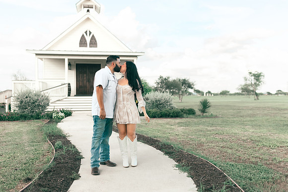 9-1-2025_Nadia Engagement session-313
