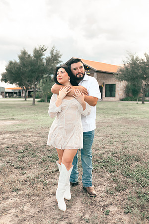 9-1-2025_Nadia Engagement session-390