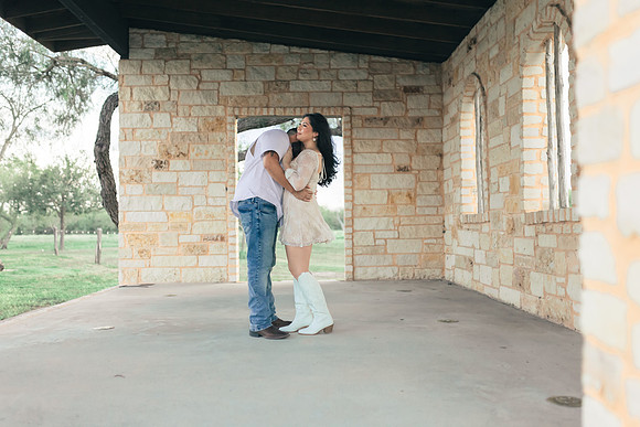 9-1-2025_Nadia Engagement session-542