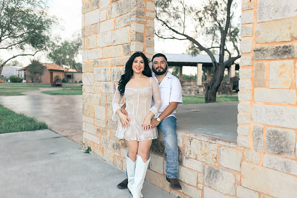 9-1-2025_Nadia Engagement session-657