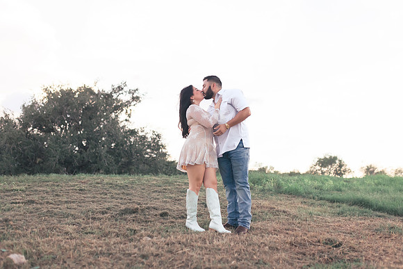 9-1-2025_Nadia Engagement session-726