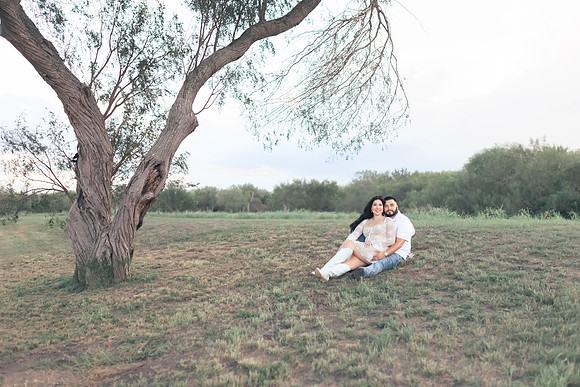 9-1-2025_Nadia Engagement session-923