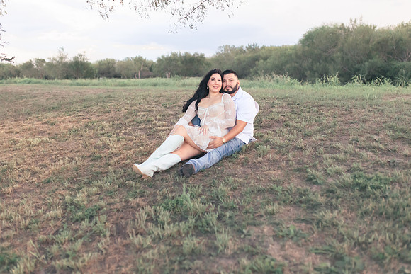 9-1-2025_Nadia Engagement session-944
