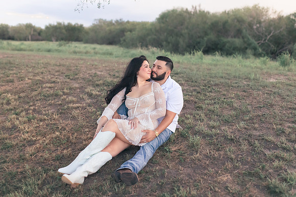 9-1-2025_Nadia Engagement session-952