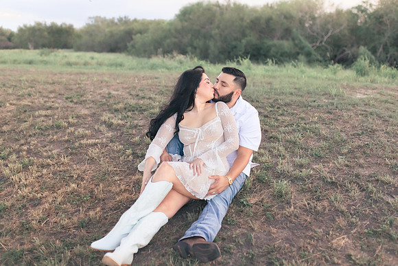 9-1-2025_Nadia Engagement session-966