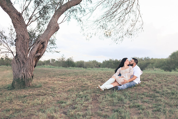 9-1-2025_Nadia Engagement session-983