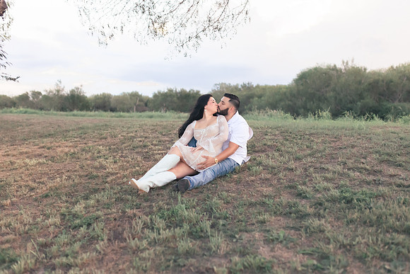 9-1-2025_Nadia Engagement session-991