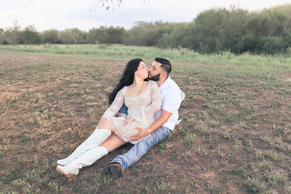 9-1-2025_Nadia Engagement session-995