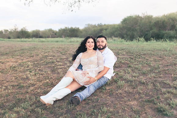 9-1-2025_Nadia Engagement session-1005