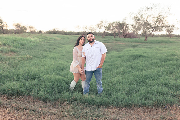 9-1-2025_Nadia Engagement session-814