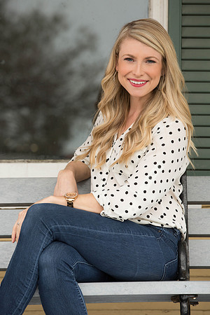 02_02_2017 Amy Brandt Head Shots-14-Edit