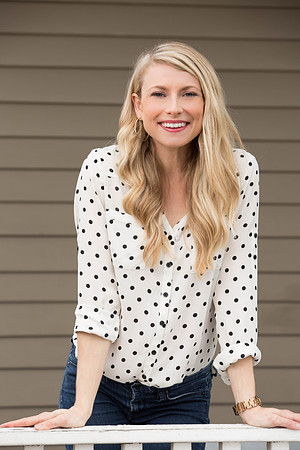 02_02_2017 Amy Brandt Head Shots-110-Edit