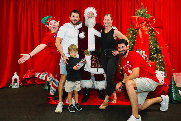11-5-25_S&C home for the holidays-8