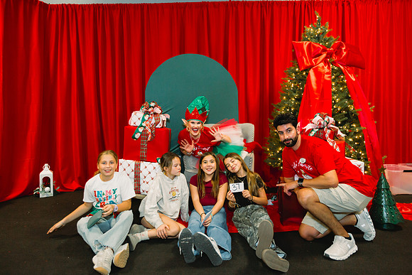11-5-25_S&C home for the holidays-158