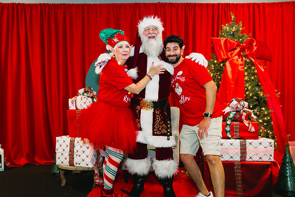 11-5-25_S&C home for the holidays-178