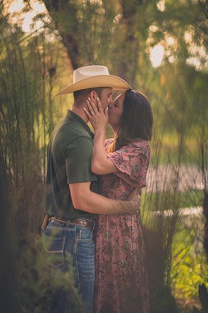 08-8-17_Victoria & Reagan Engagement-200