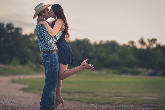 08-8-17_Victoria & Reagan Engagement-285