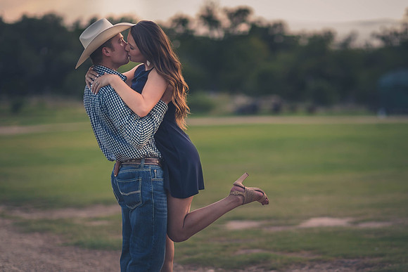 08-8-17_Victoria & Reagan Engagement-289