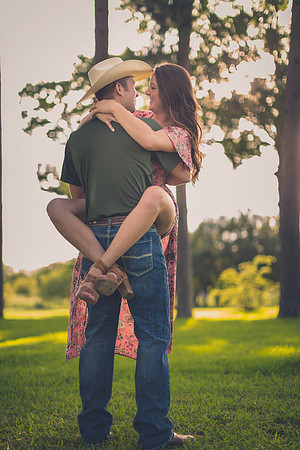 08-8-17_Victoria & Reagan Engagement-24-2