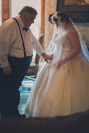 03_11_17 01 Jasmine Bourlon Wedding Getting Ready-392-2
