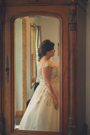 03_11_17 01 Jasmine Bourlon Wedding Getting Ready-268-2