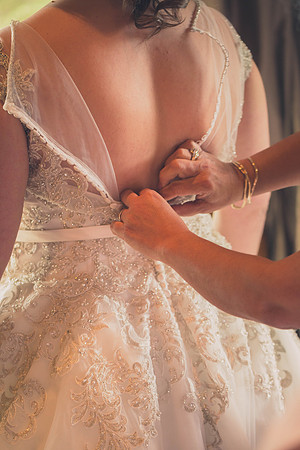 03_11_17 01 Jasmine Bourlon Wedding Getting Ready-250