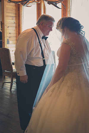 03_11_17 01 Jasmine Bourlon Wedding Getting Ready-436