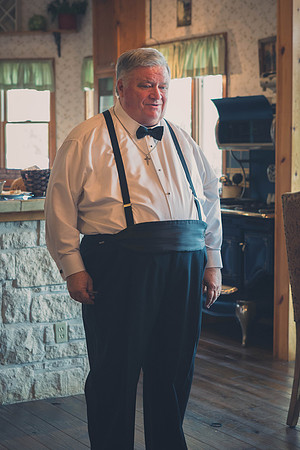 03_11_17 01 Jasmine Bourlon Wedding Getting Ready-431