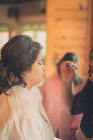 03_11_17 01 Jasmine Bourlon Wedding Getting Ready-77-2