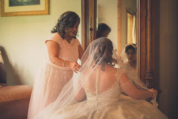 03_11_17 01 Jasmine Bourlon Wedding Getting Ready-354-2