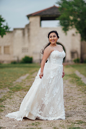 4-6-2018 LESLIE BRIDALS-480