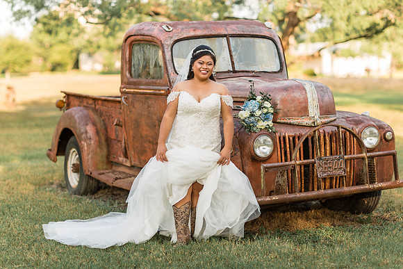 7-30-2018_Lisa Leal Bridals-163-2