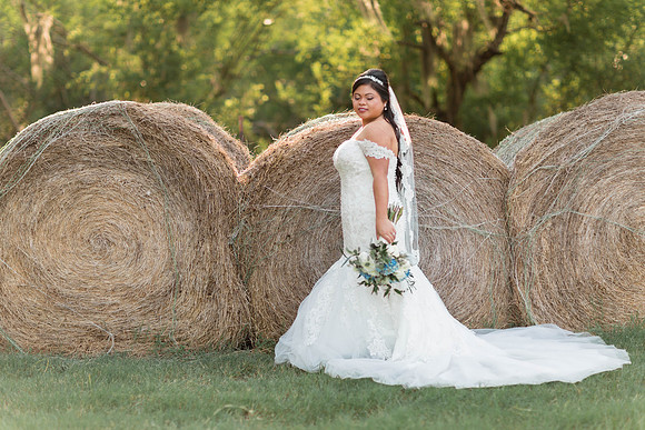 7-30-2018_Lisa Leal Bridals-35-2