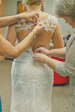 06_17_17 01 Jessyca & Mark Wedding Getting Ready-349