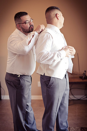 11_04_16 Karina and Joey Wedding Getting Ready-174