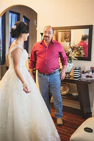 12_17_16 Cynthia & Oziel Wedding Getting Ready-411
