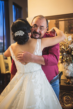 12_17_16 Cynthia & Oziel Wedding Getting Ready-404