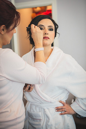 12_17_16 Cynthia & Oziel Wedding Getting Ready-234