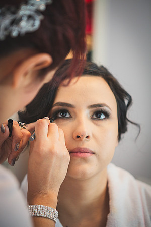 12_17_16 Cynthia & Oziel Wedding Getting Ready-191