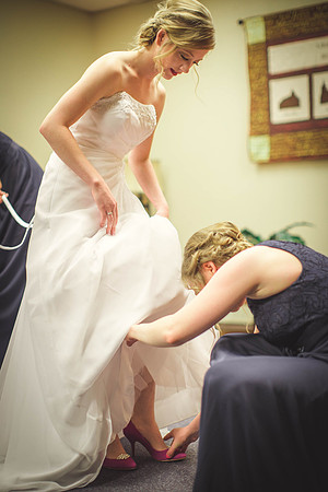 04_08_17 01 Allison & Kevin Wedding Getting Ready -134