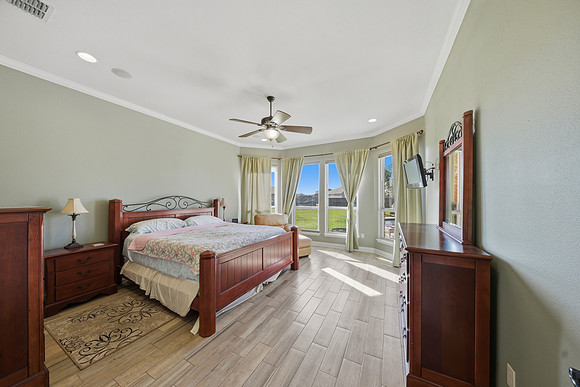 12-18-25 5425 Kitty Hawk Janice Cruz Realtor®P1001529