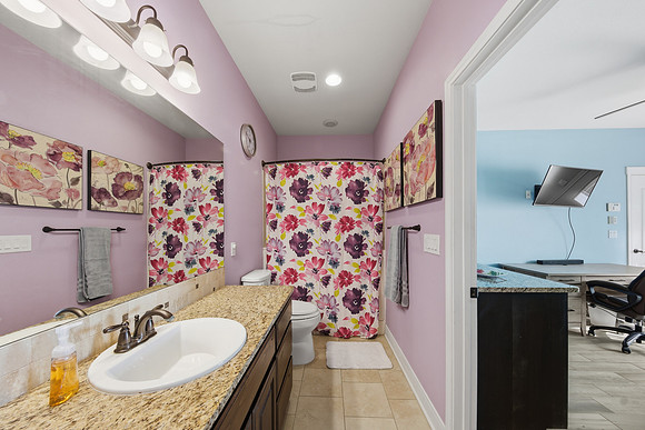 12-18-25 5425 Kitty Hawk Janice Cruz Realtor®P1001619