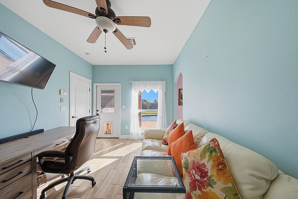 12-18-25 5425 Kitty Hawk Janice Cruz Realtor®P1001624