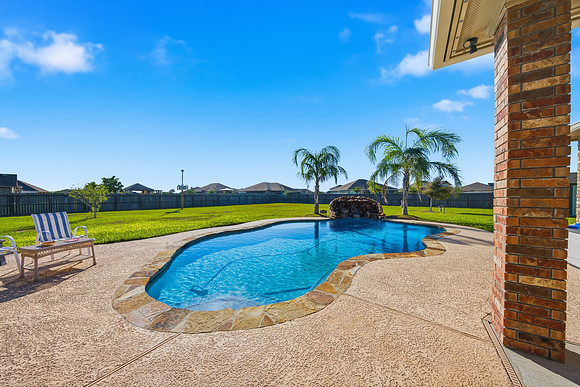 12-18-25 5425 Kitty Hawk Janice Cruz Realtor®P1001629